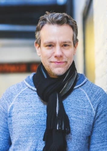 Adam Pascal