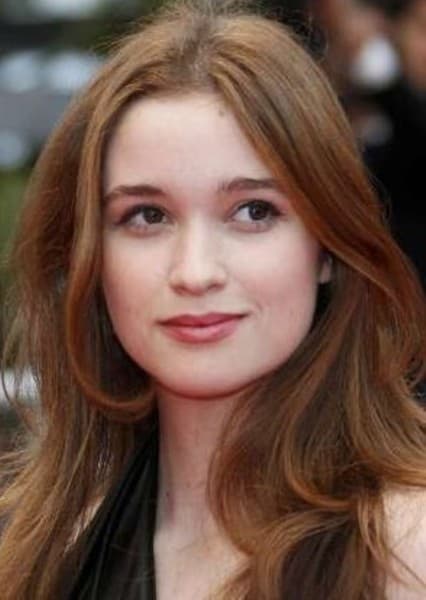 Alice Englert