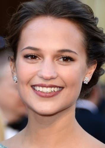Alicia Vikander