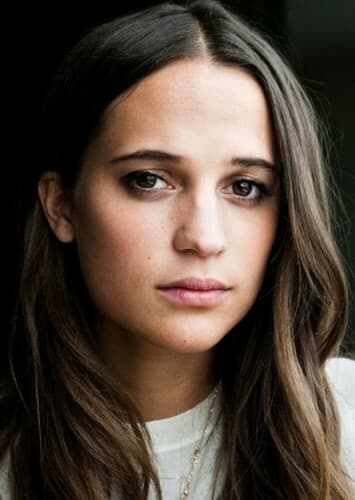 Alicia Vikander
