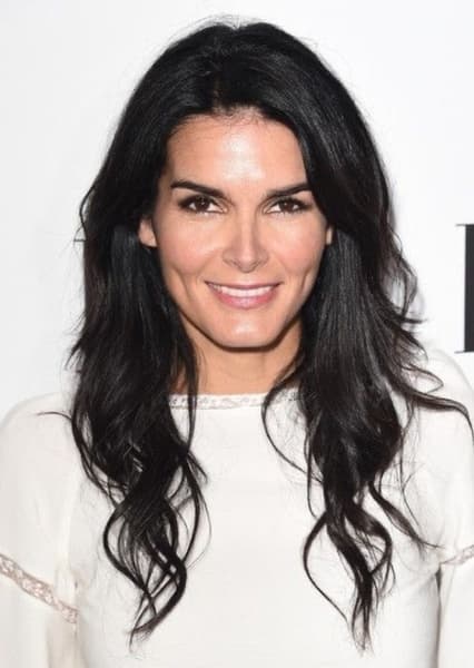 Angie Harmon