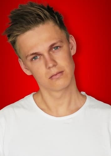 Caspar Lee
