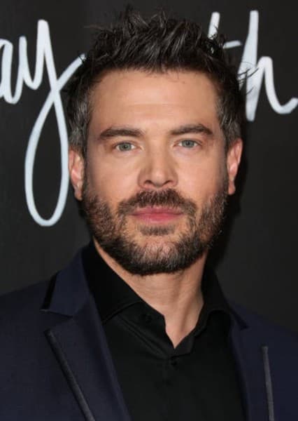 Charlie Weber