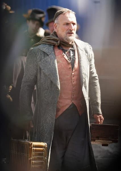 Christopher Eccleston