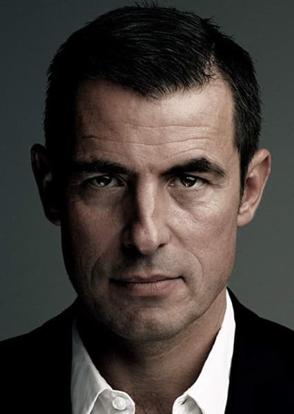 Claes Bang