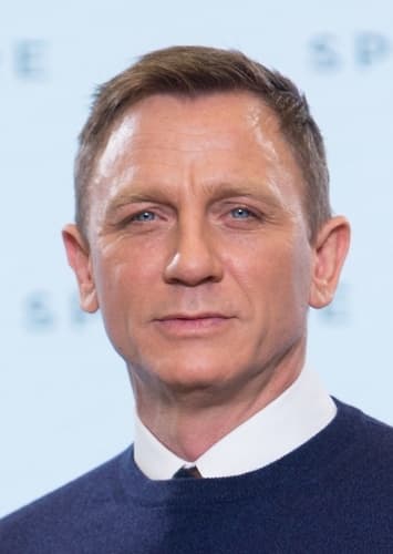 Daniel Craig