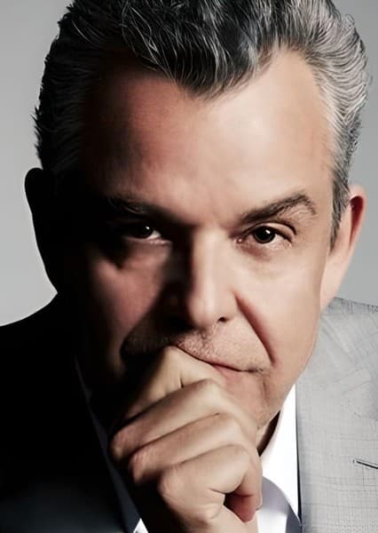 Danny Huston