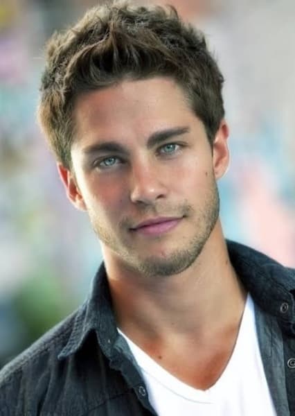 Dean Geyer