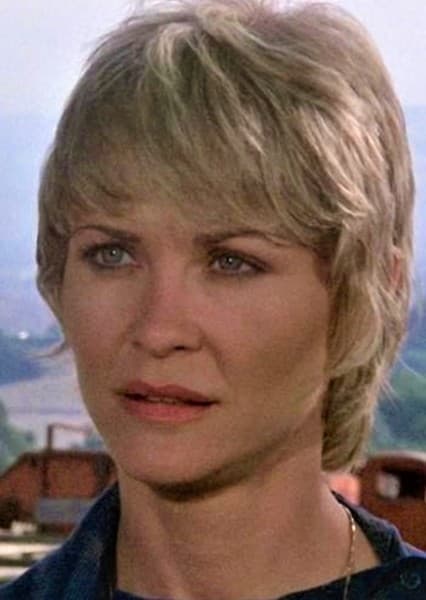 Dee Wallace