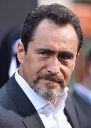 Demián Bichir