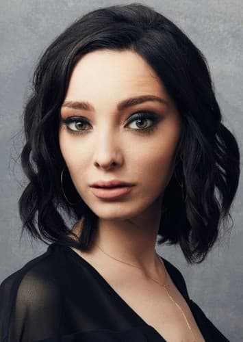 Emma Dumont