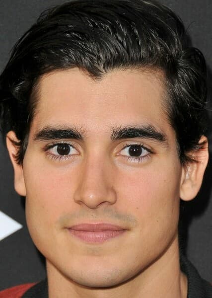 Henry Zaga