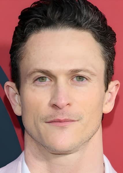 Jonathan Tucker