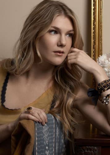 Lily Rabe