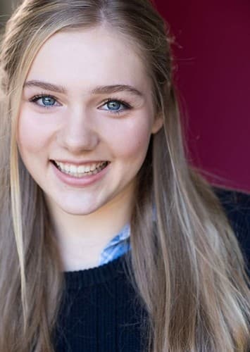 Madeleine Curry photo