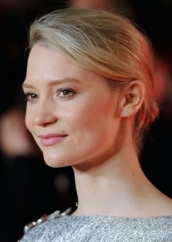 Mia Wasikowska