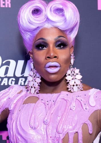 Monét X Change