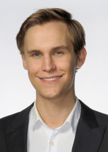 Rhys Wakefield