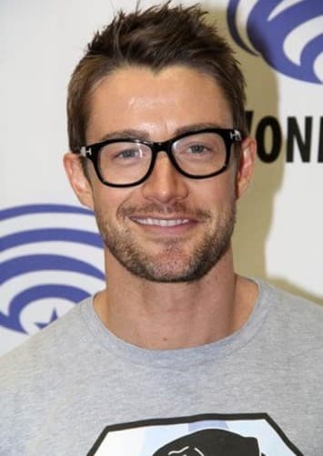 Robert Buckley