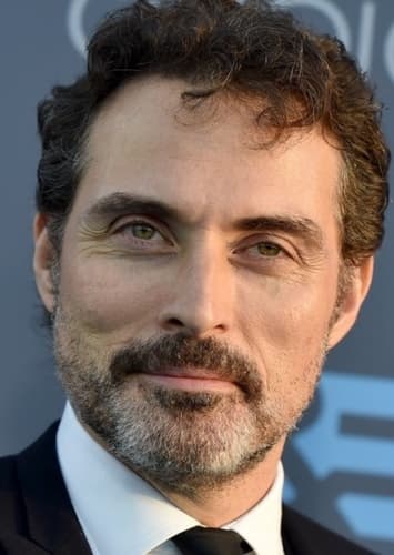 Rufus Sewell