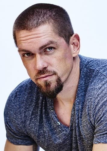 Steve Howey