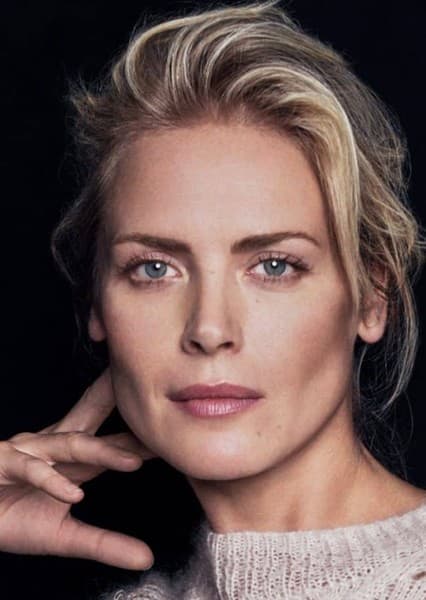 Synnøve Macody Lund