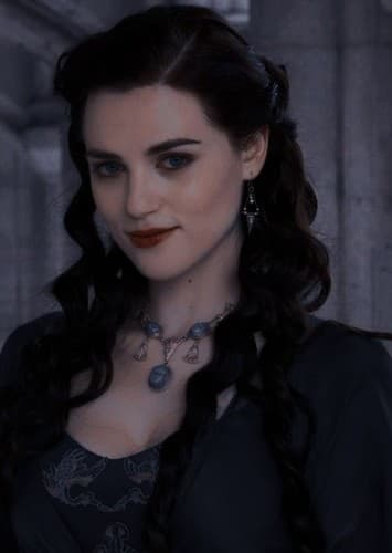 𝑩𝒆𝒍𝒍𝒂𝒕𝒓𝒊𝒙 𝑩𝒍𝒂𝒄𝒌