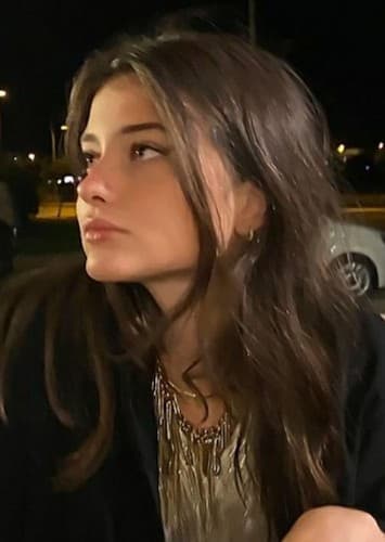 𝑯𝒆𝒔𝒕𝒊𝒂 𝑱𝒐𝒏𝒆𝒔