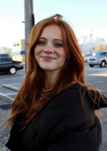 𝑻𝒂𝒚𝒍𝒐𝒓 𝑴𝒐𝒏𝒓𝒐𝒆