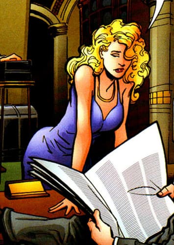 Evelyn "Eve" Teschmacher