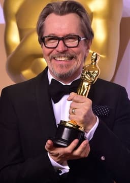 Gary Oldman 