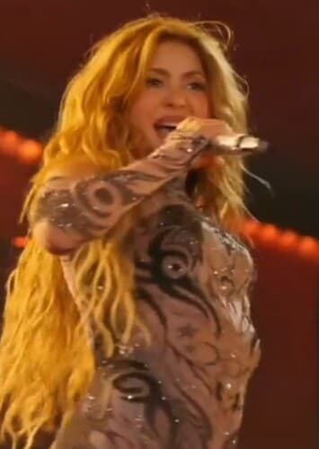 Female Celebrities With Blonde Hair