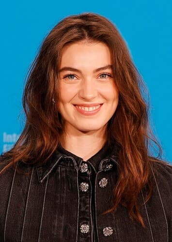 Agent Veronica Sterling