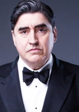 Alfred Molina