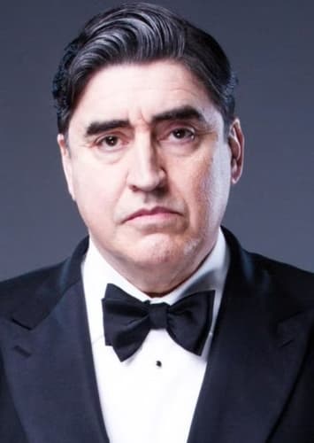 Alfred Molina