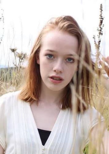 Amybeth McNulty
