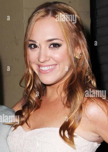 Andrea Bowen
