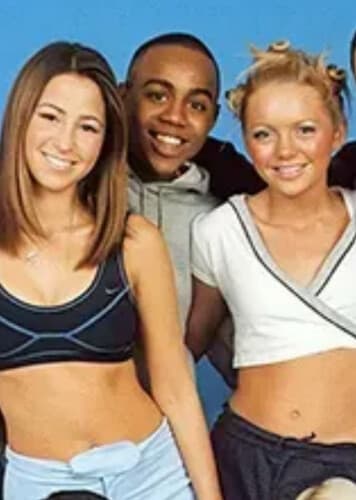 Bare Midriffs Are Feminine