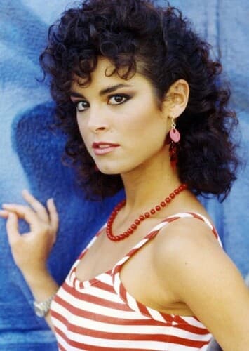 Betsy Russell