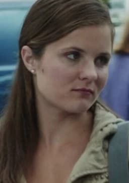 Candice Hooper (Carl Hooper)