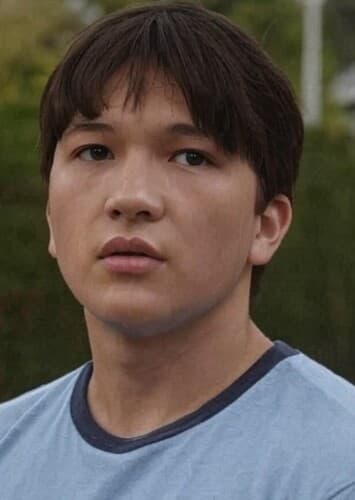 Charlie Reyes (Carmen Reyes)