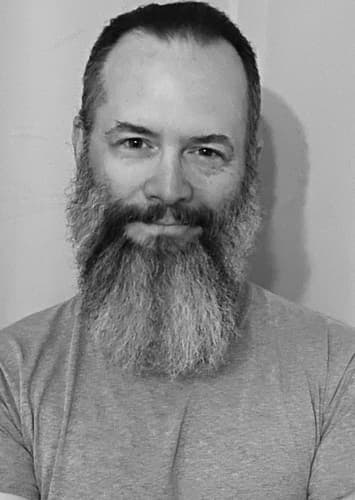 Christopher Daniel Barnes