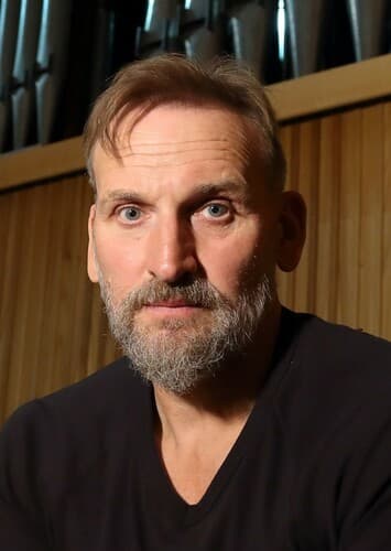 Christopher Eccleston