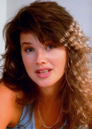 Daphne Zuniga