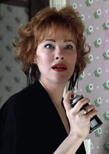 Delia Deetz