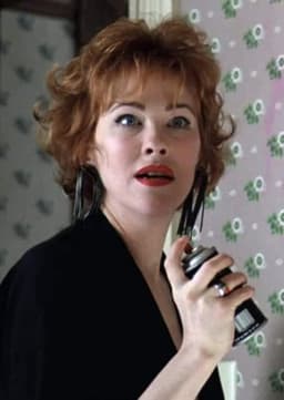 Delia Deetz