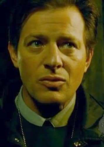 Detective Mark Hoffman