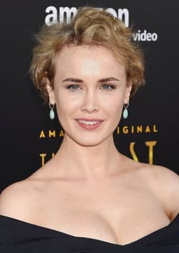 Dominique McElligott