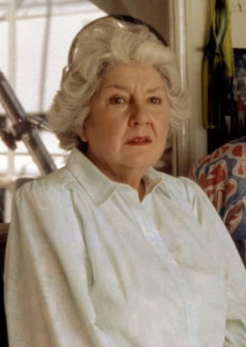 Dr. Leslie Thompkins