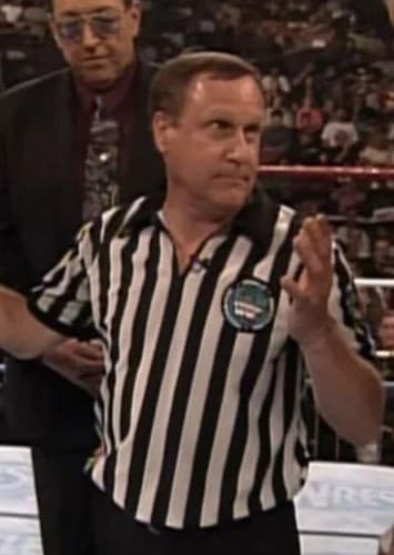 Earl Hebner